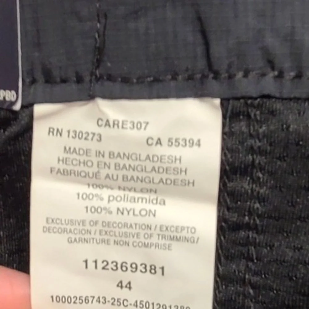 Wrangler ATG Men Black Peak Shorts Nylon Ripstop Cargo Hiking Outdoor 44 NEW